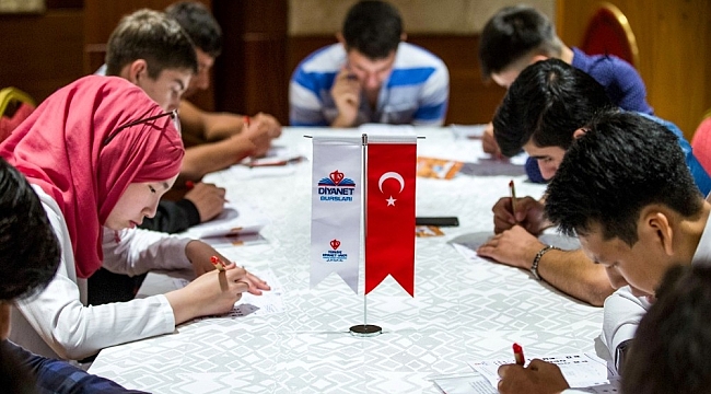 TDV uluslararası burs programlarına başvurular 1 Şubat'ta başlayacak