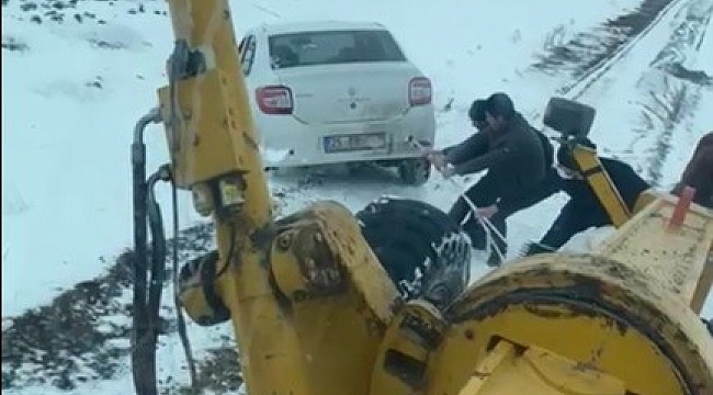 Tekman'da 30 köy yolu ulaşıma kapandı