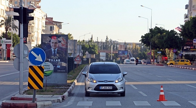 Ters yönde giden sürücü, kırmızı ışıkta beklerken yakalandı