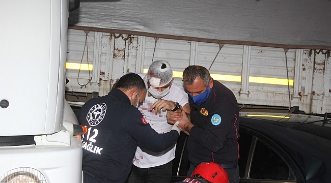 Tırla çarpışan otomobil hurdaya döndü: 1 yaralı