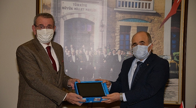 TOBB ve Samsun TSO'dan eğitime tablet desteği