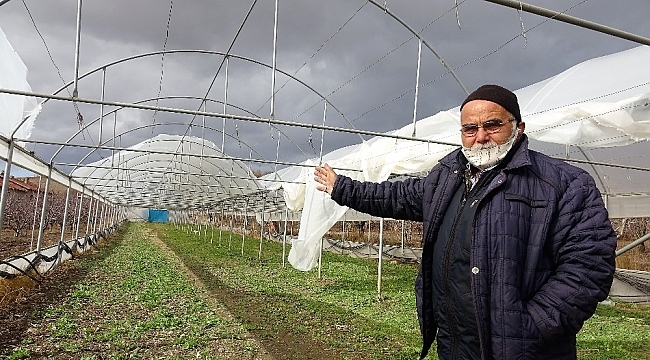 Tokat'ta fırtına seralarda hasara yol açtı