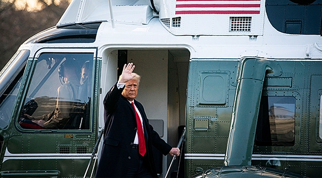 Trump, Beyaz Saray'a veda etti