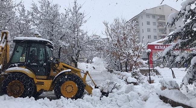 Tunceli'de kardan 145 köy yolu ulaşıma kapandı