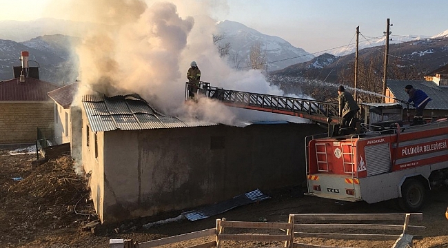 Tunceli'de köy evinde yangın