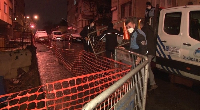 Üsküdar'da kar ve yağmur yağışı nedeniyle istinat duvarı çöktü