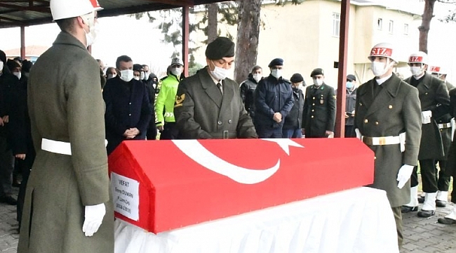 Uzman Çavuş Duman toprağa verildi