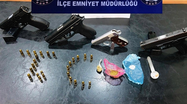 Van'da 4 ruhsatsız tabanca ve 29 fişek ele geçirildi