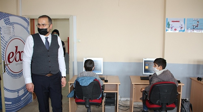 Varto'da bayrak töreni