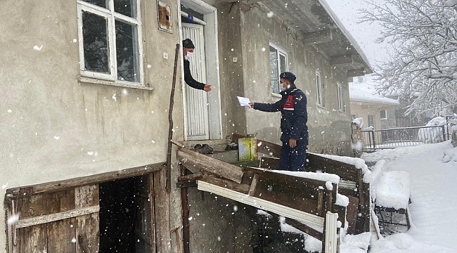 Vatandaşların yardımına jandarma ekipleri koştu