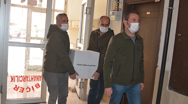 Vefa ekibinden 13 yıldır tedavi gören aileye ziyaret