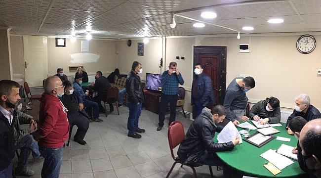 Yasaktan kaçıp dernekte böyle yakalandılar: 44 bin 100 TL ceza