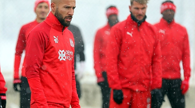 Yasin Öztekin, Sivasspor'a veda etti!