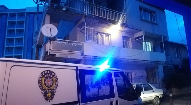 Yaşlı adam karısını baltayla ağır yaraladı