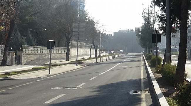 Yeni yılın ilk gününde Diyarbakır'da cadde ve sokaklar boş kaldı