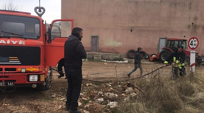 Yüksek gerilim hattı altında yangın