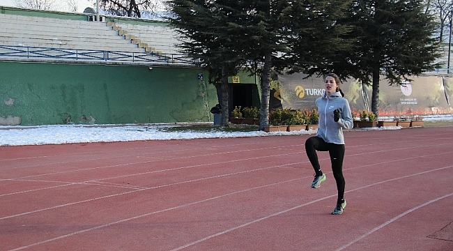 18 yıl sonra Cumhurbaşkanı Erdoğan'ın karşısına Milli Sporcu olarak çıktı