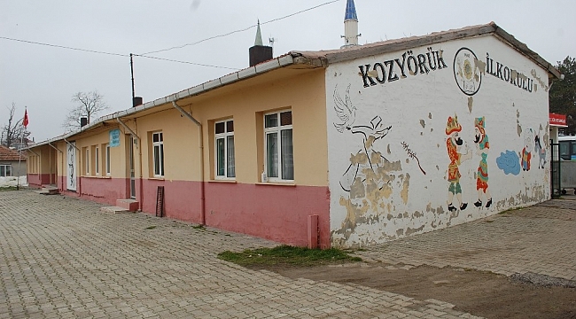 4 öğrenci ve 1 öğretmen korona virüse yakalanınca okula 10 gün ara verildi