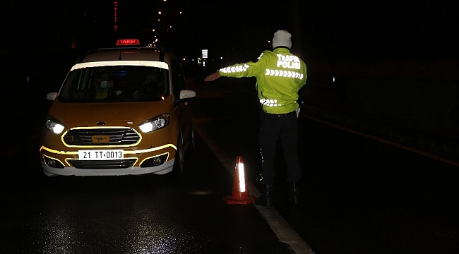 56 saatlik sokağa çıkma kısıtlamasıyla Diyarbakır'da denetimler başladı