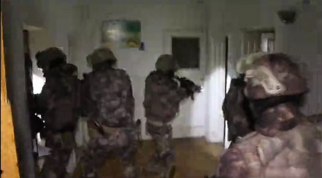 57 kişinin gözaltına alındığı suç örgütüne şafak operasyonu kamerada