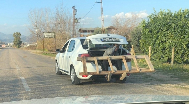 Adana'da trafikte şaşırtan görüntü