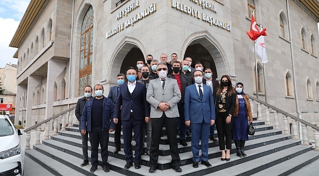 AK Parti heyetinden Belediye Başkanı Savran'a ziyaret