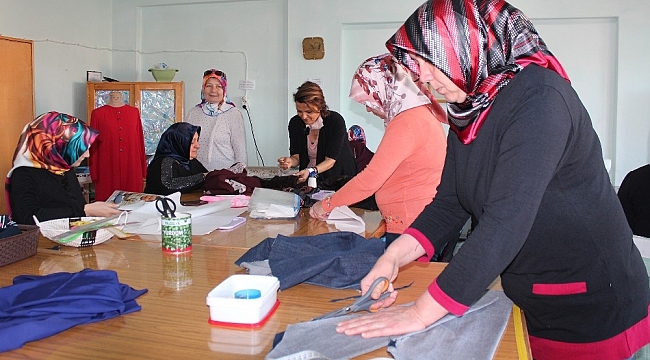 Alaşehir'in 87 mahallesinde halk eğitim kursları açılacak