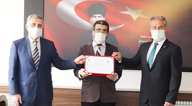 Amasya İlahiyat Fakültesine sıfır atık belgesi