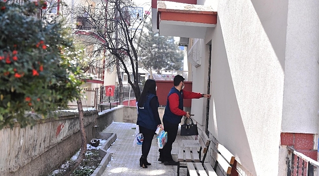 Ankara Büyükşehir Belediyesi'nden bebek bezi ve mama desteği