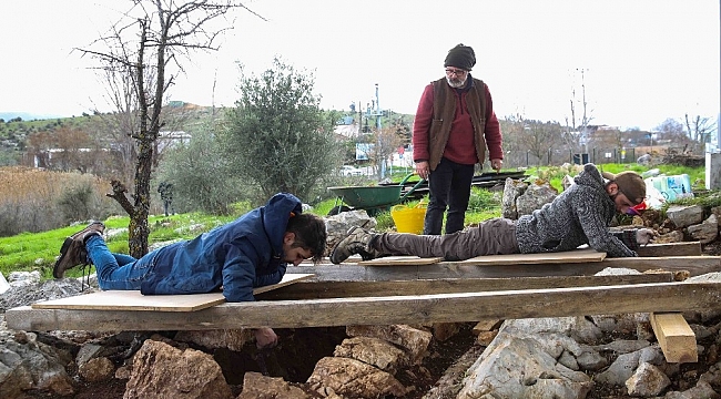 Apollonia Nekropol Arkeoparkı'nda titiz çalışma