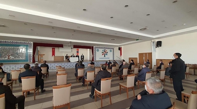 Aslanapa'da muhtarlar toplantısı