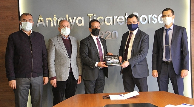 ATB Başkanı Ali Çandır: " Kota sebebiyle Rusla domatesi daha pahalı yiyor"