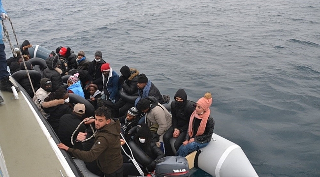 Ayvalık'ta 31 göçmen kurtarıldı