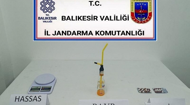 Ayvalık'ta jandarmadan uyuşturucu hap operasyonu