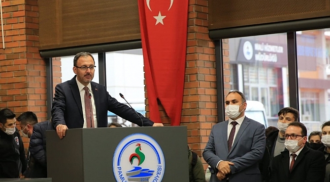 Bakan Kasapoğlu'ndan gençlere; "Sizler yarınların yöneticileri, iş insanlarısınız"
