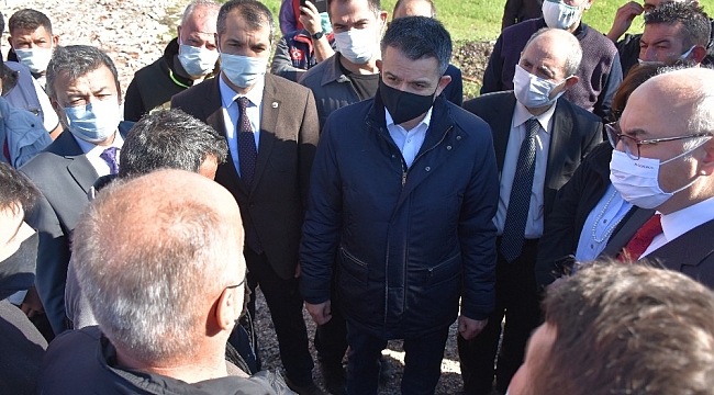 Bakan Pakdemirli'den doludan zarar gören çiftçilere ziyaret