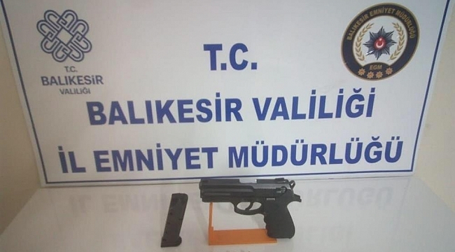 Balıkesir'de 30 aranan şahıs yakalandı