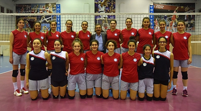 Başkan Ataç'tan başarılı voleybolculara tebrik