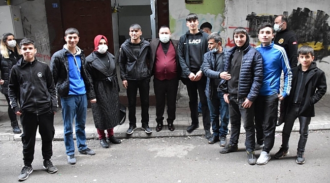 Başkan Beyoğlu, 22 ayda 2 bin 400 haneye misafir oldu