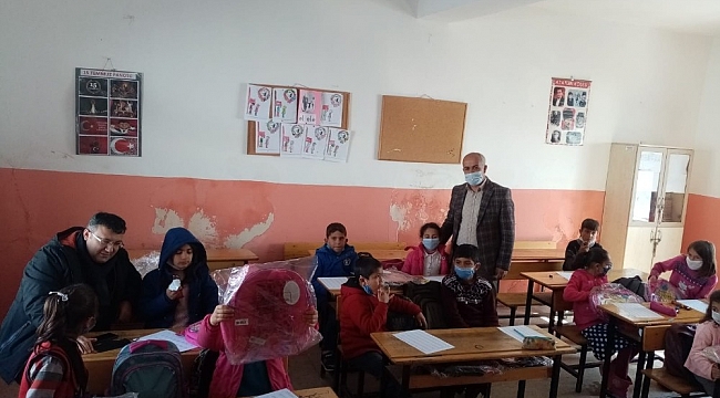 Başkan Ensari'den okul ziyareti