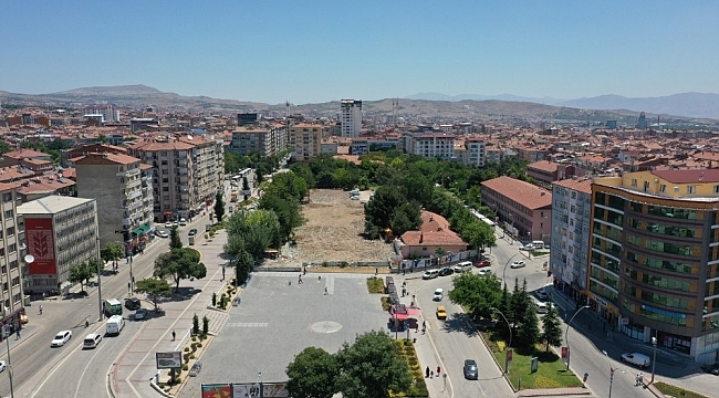 Başkan Şerifoğulları, "Modern bir şehir inşa hedefiyle çalışmalarımızı kararlılıkla sürdürüyoruz"