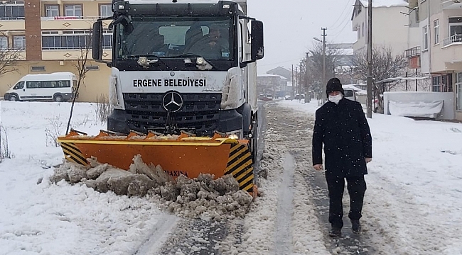 Başkan Yüksel kar temizliği çalışmalarını bizzat denetledi