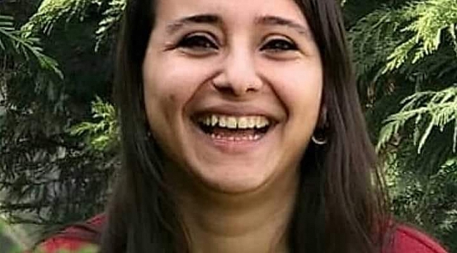 Bebeğini doğurdu, korona virüse yenik düştü
