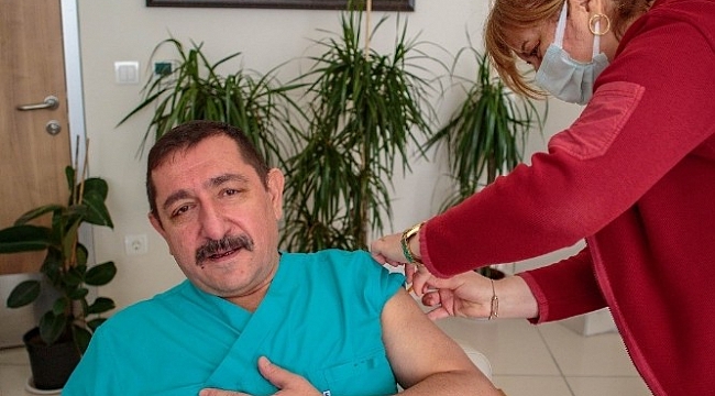 Belediye Başkanı Vidinlioğlu aşı oldu