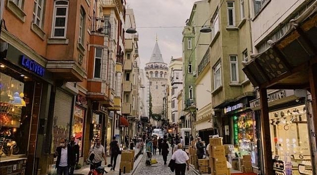Beyoğlu'nda turistlerin en çok ziyaret ettiği cadde yayalaştırılıyor