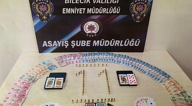 Bilecik'te bir evde kumar oynayan 9 kişiye 12 bin lira ceza