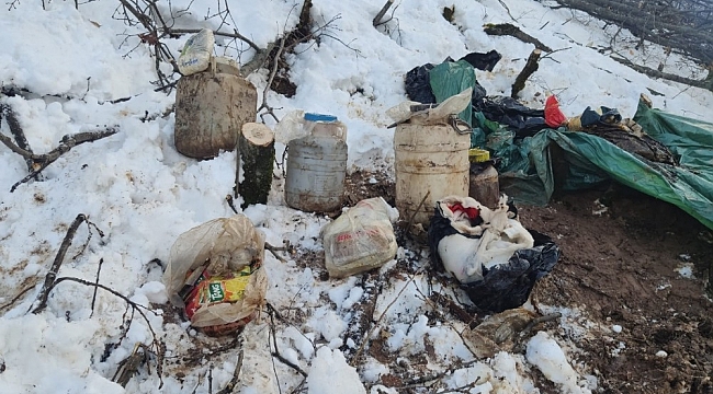 Bitlis'te terör örgütüne ait gıda ve yaşam malzemesi ele geçirildi