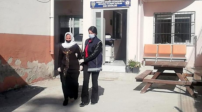 Bulaşıcı hastalık kodundan Türkiye'ye giriş yasağı olan Suriyeli kadın yakalandı