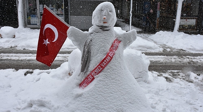Burası kardan adamların caddesi