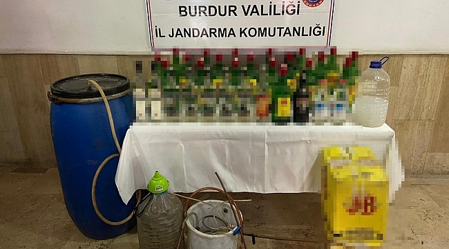 Burdur'da sahte içki imal eden 2 kişi yakalandı